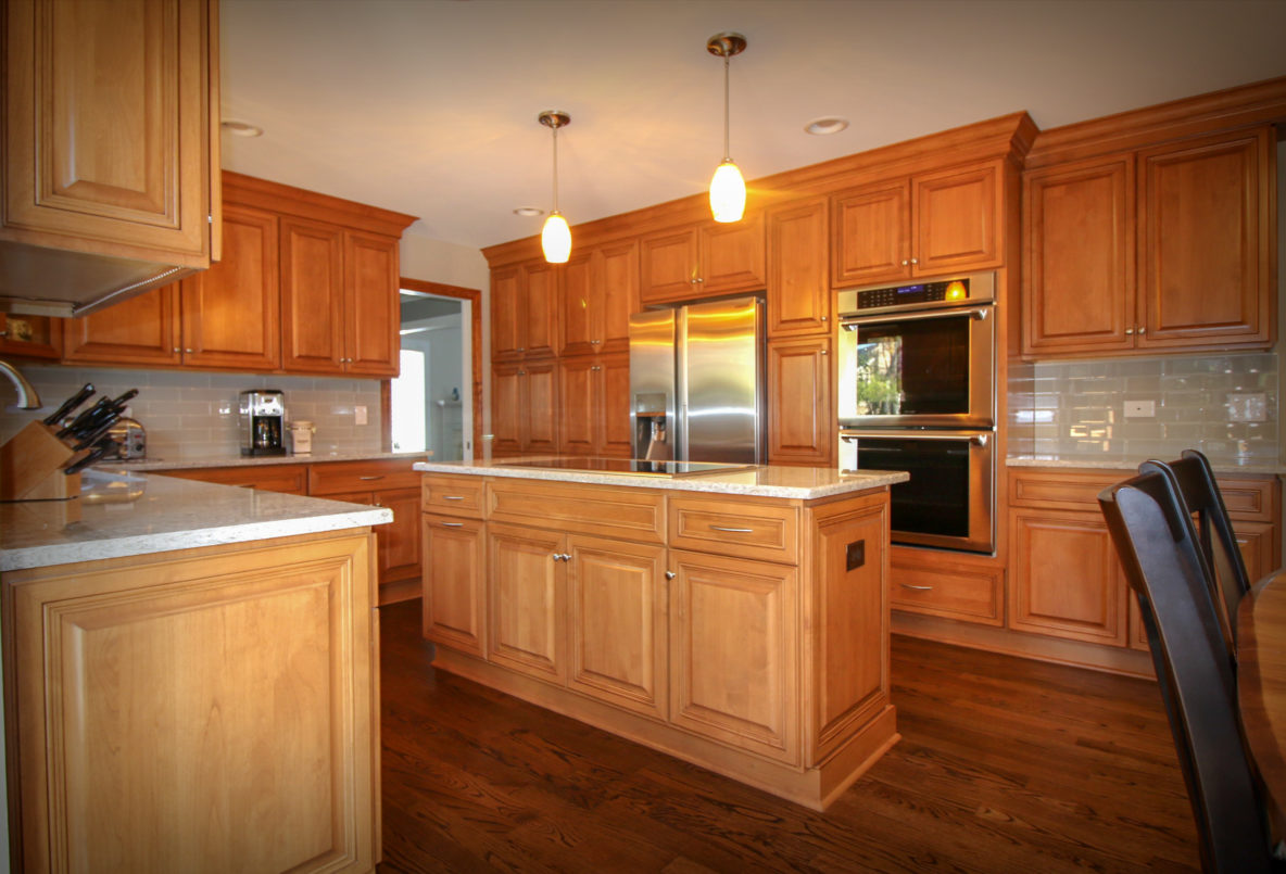 Kitchen Update with Raised Panel Oak Cabinets