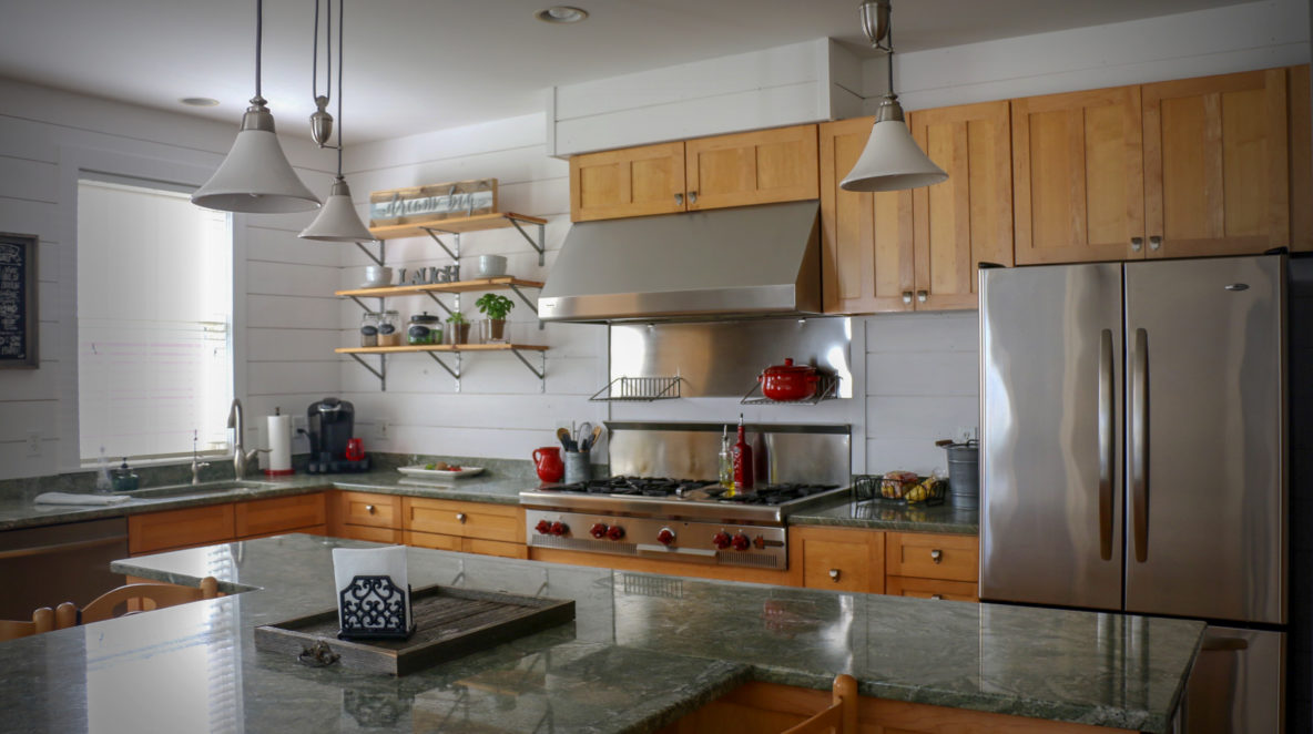 Kitchen Update with Oak Shaker Cabinets