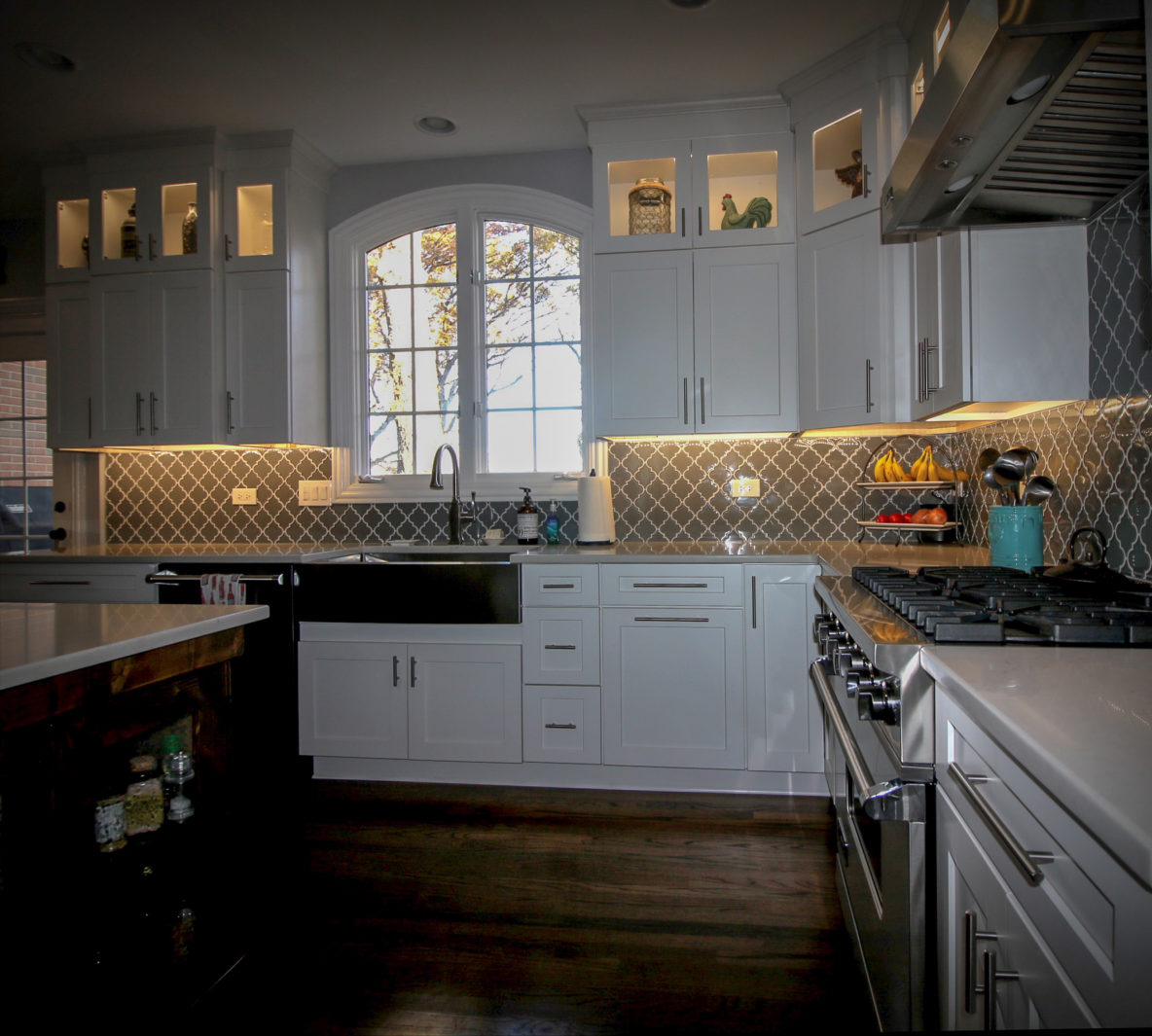 Kitchen Remodel with Custom Backsplash and Cabinet Under-lighting