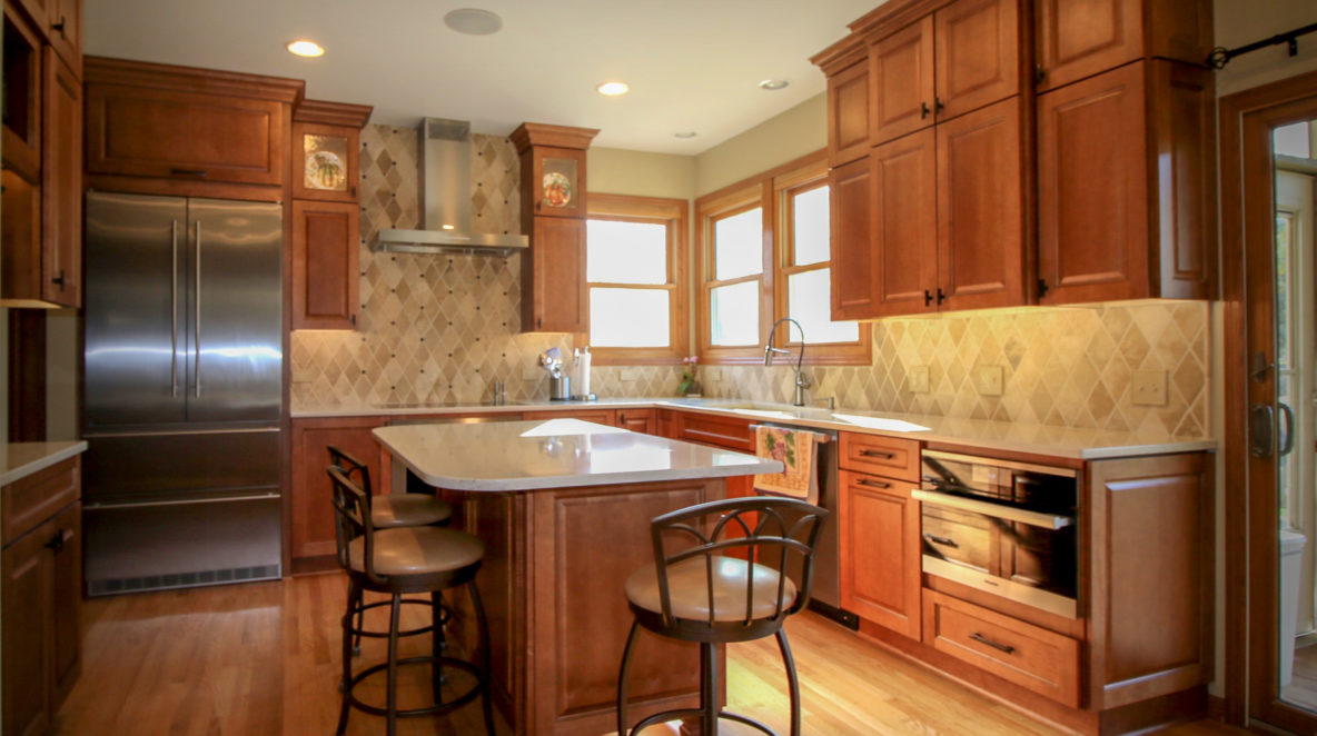 Kitchen Update with Ceiling Height Cabinets