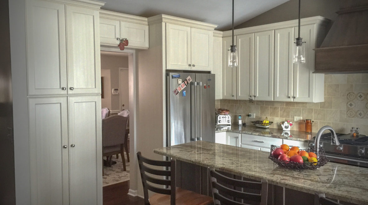 Kitchen Remodel with Serving Bar