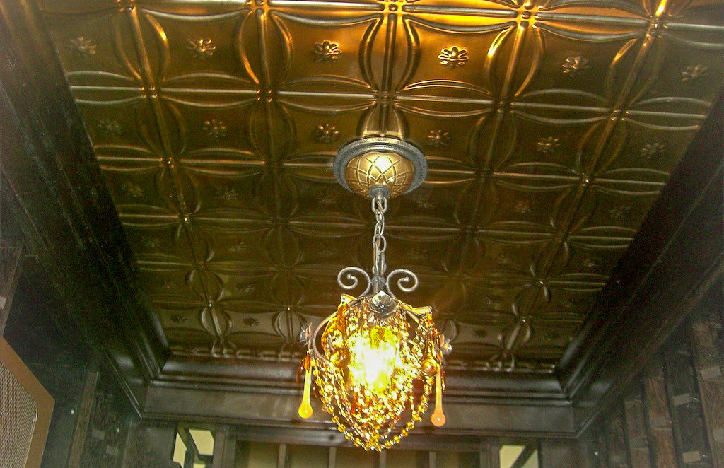 Elegant Lamp with Tin Roof